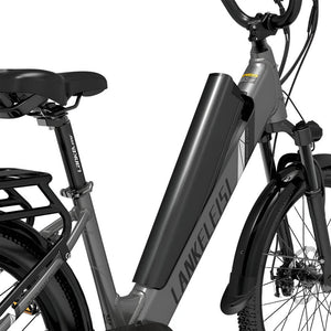 Zoom sur la batterie intégrée du vélo électrique gris Lankeleisi ES500 Pro, offrant une autonomie prolongée.