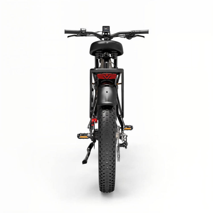 Fat bike électrique orange LANKELEISI tout-terrain vu de l'arrière, équipé de garde-boue et porte-bagages.